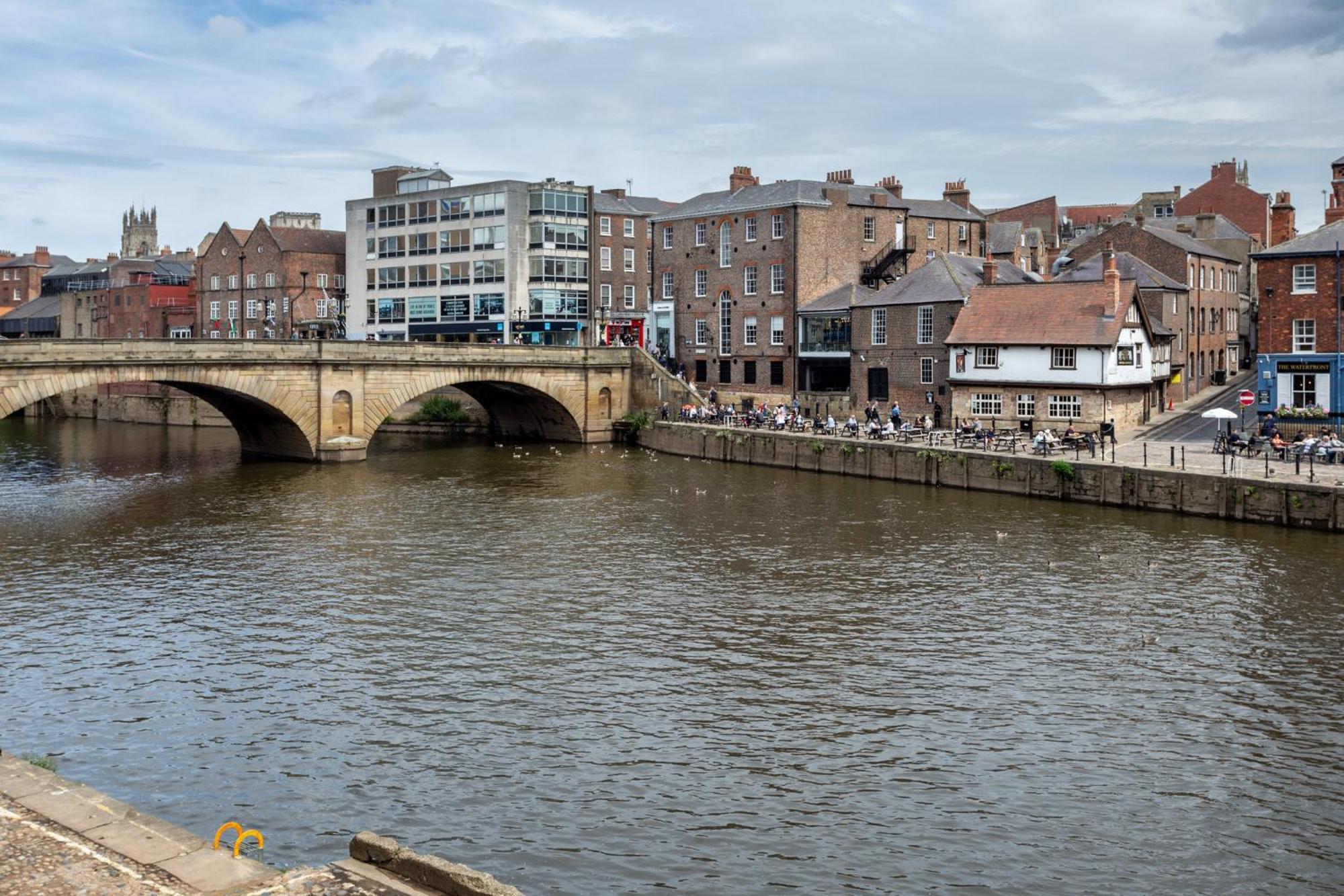 Luxury Apartment Woodsmill View - On The River - With Balcony - Recently Refurbished York Exterior foto
